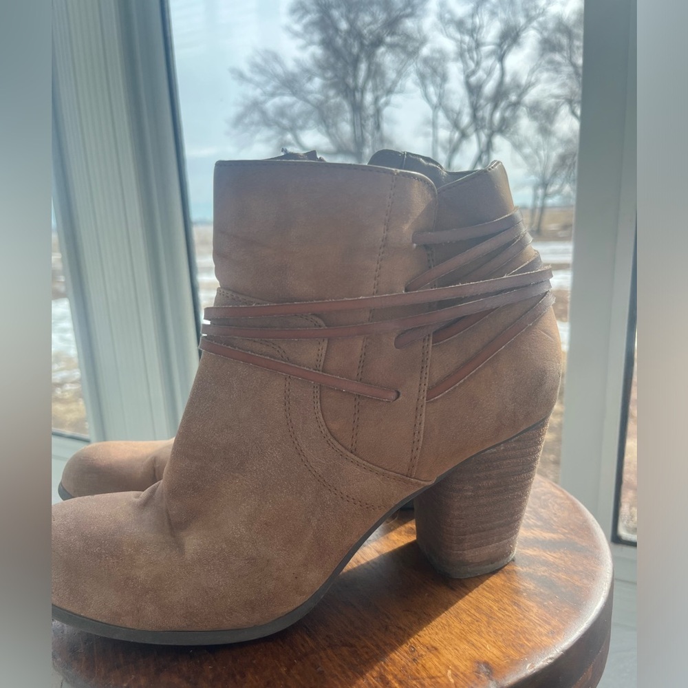 Women's madden Girl Brown Ankle Boots